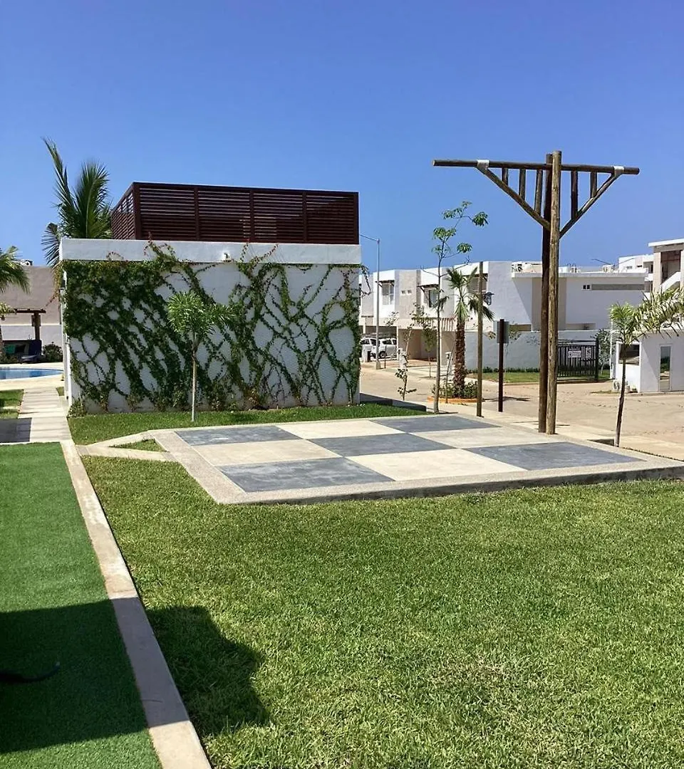 הוילה מזטלן Almarena Frente Al Area Comun 4Min Playa מקסיקו